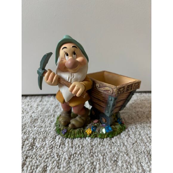 Disney Snow White & the Seven Dwarfs Bashful Desk Paperclip Holder - Picture 1 of 8